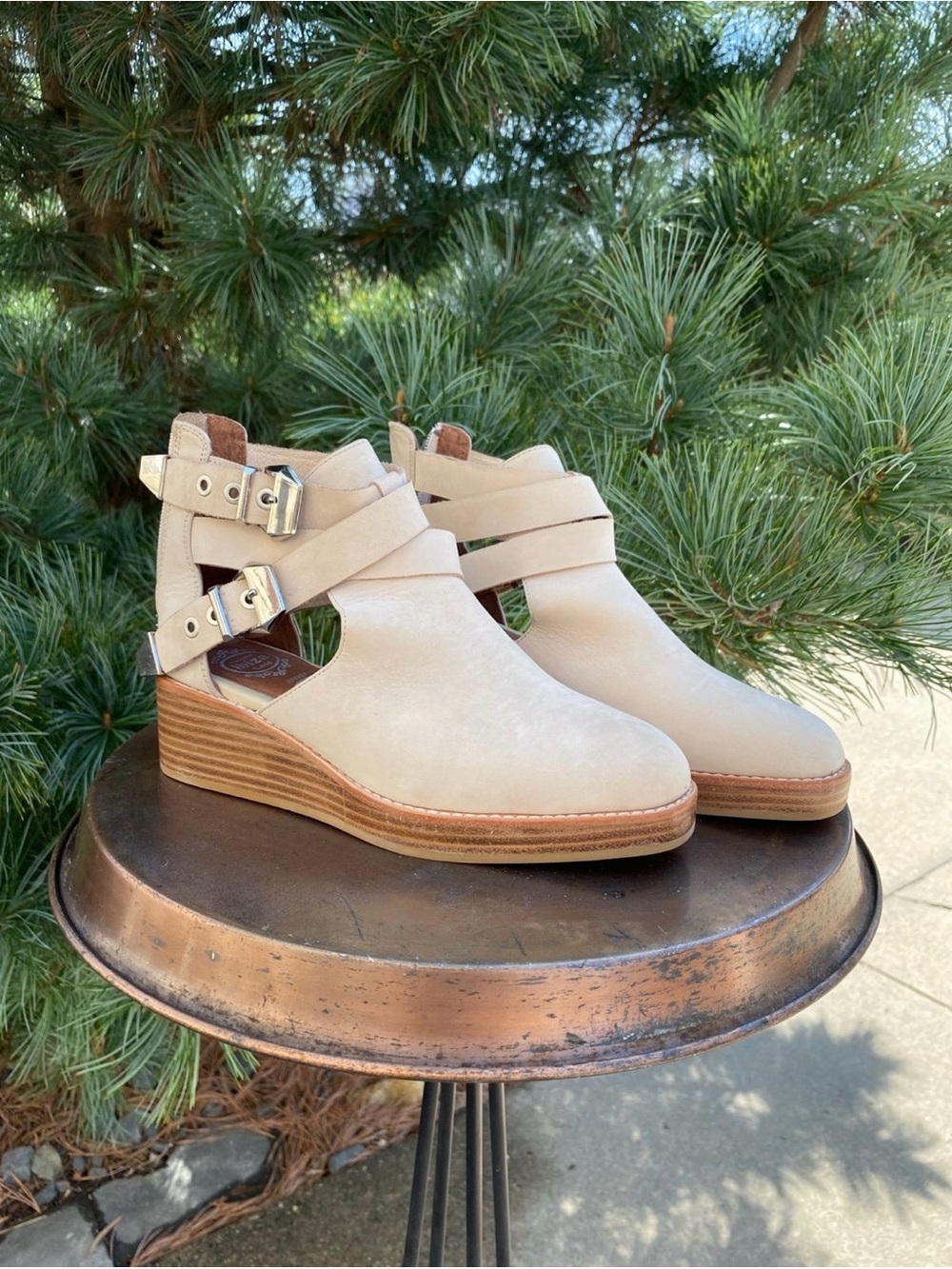 Jeffrey Campbell Ibiza Barren wedge booties - 6